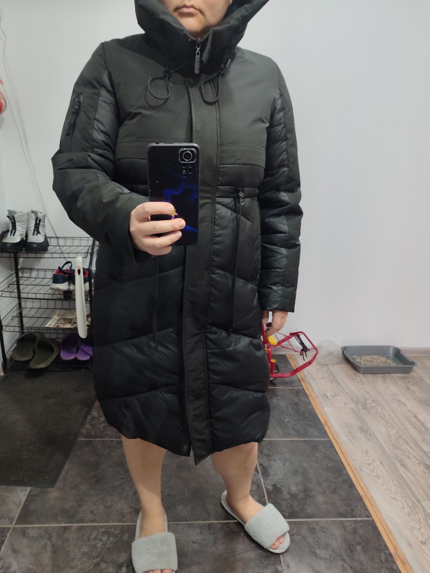 продам женскую зимнюю куртку