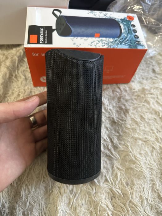Портативная колонка