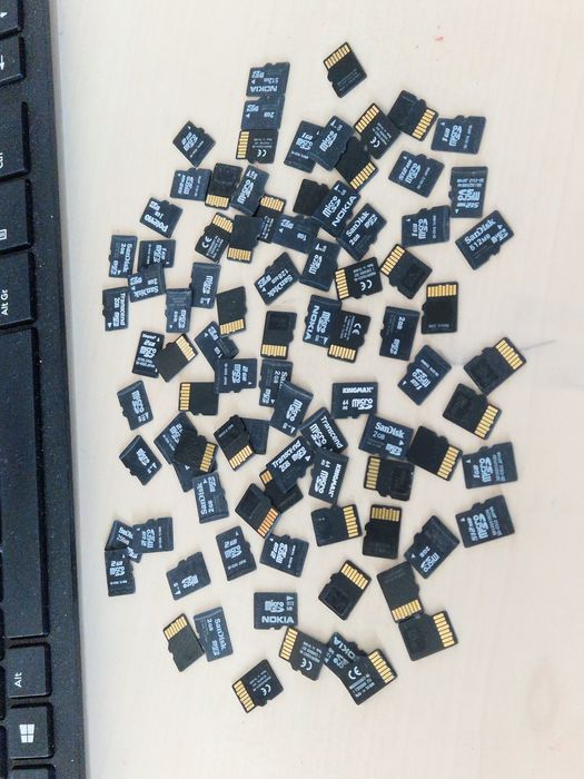 Card de memorie 1 si 2G