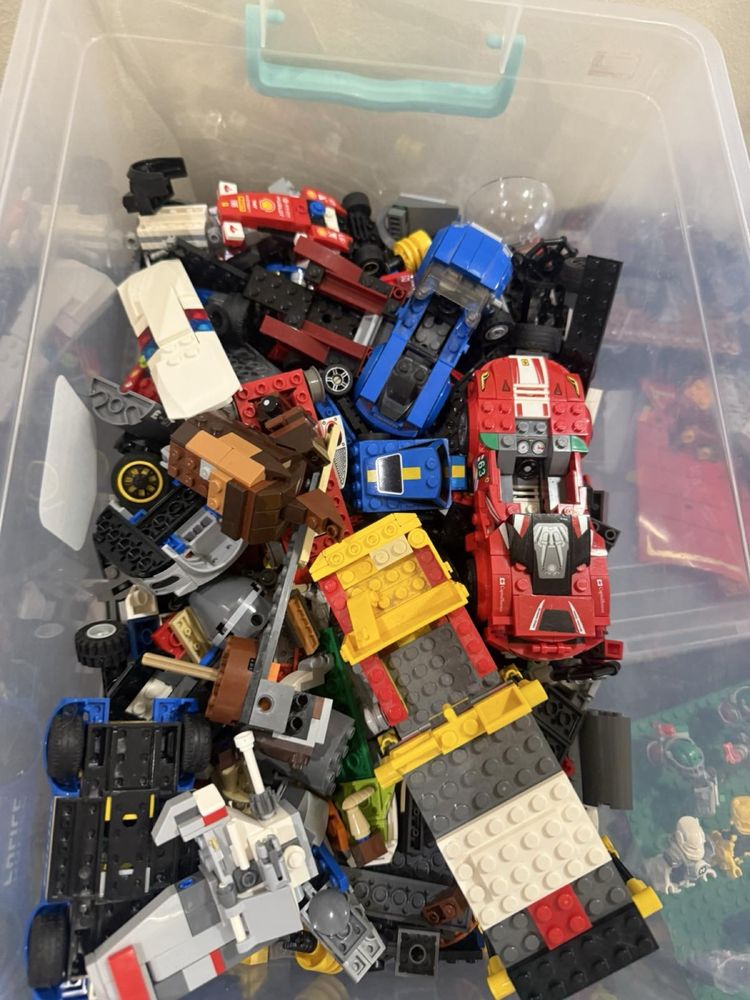 Лот различни сетове  Lego/Лего +над 90фигурки