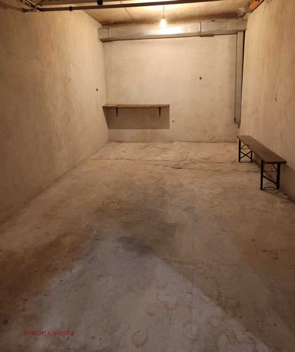 Гараж под наем в централната част на София