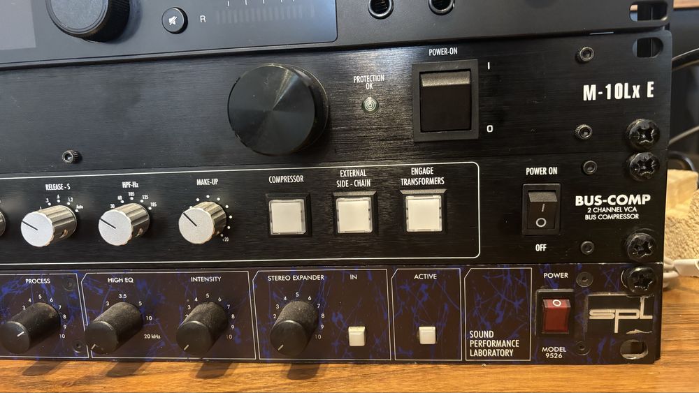 Warm Audio Bus-Comp