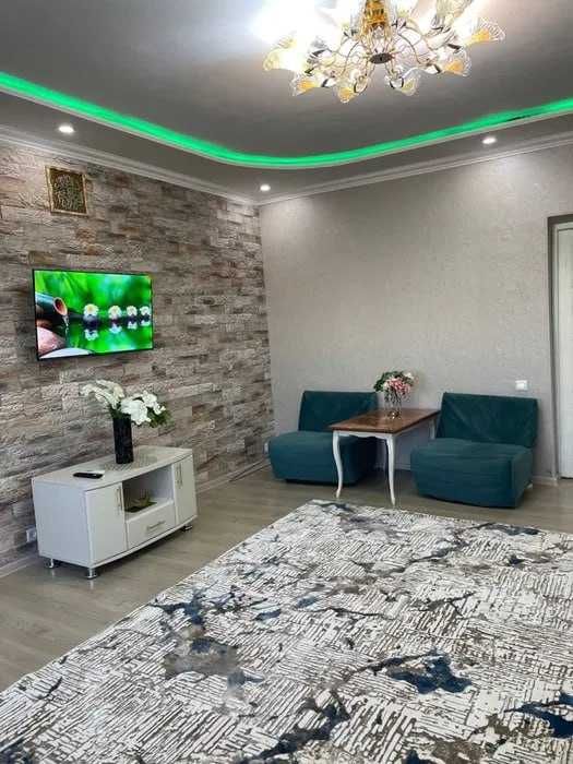 Сдаётся кв Метро Мирзо улугбек 3/2/5 ро-н Чиланзар-8 кв 977*