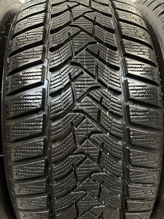 Set 4 anvelope iarna Dunlop SP Winter Sport 225 50 R 17 M+S DOT 4622