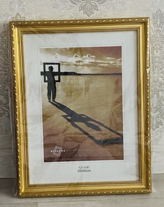 Фоторамка Новая размер 30х40см