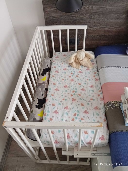 Pătuț co-sleeping