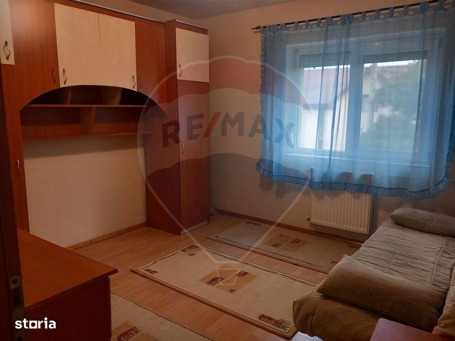 Apartament 2 cam decomandat, de închiriat, zona parc Olosig- Lacu Roșu