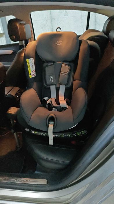 Столче за кола Britax Römer Dualfix 2R
