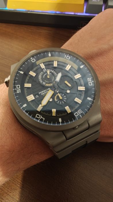 Часы Porsche design