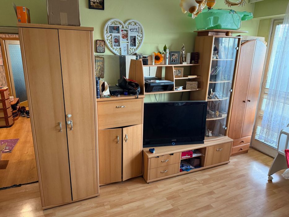 Секция и гардероби