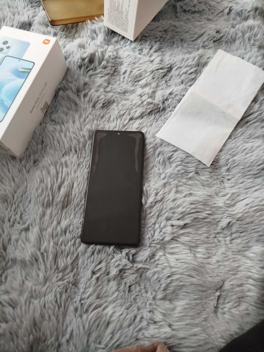 Vând tel redmi 12 pro