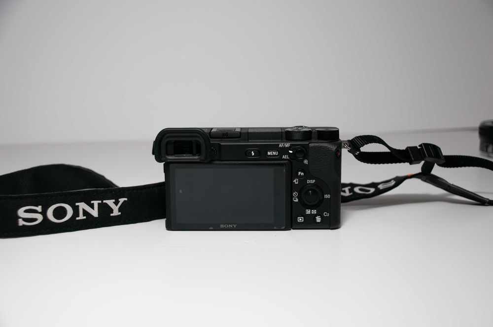 Sony a6400 Много малко използвани