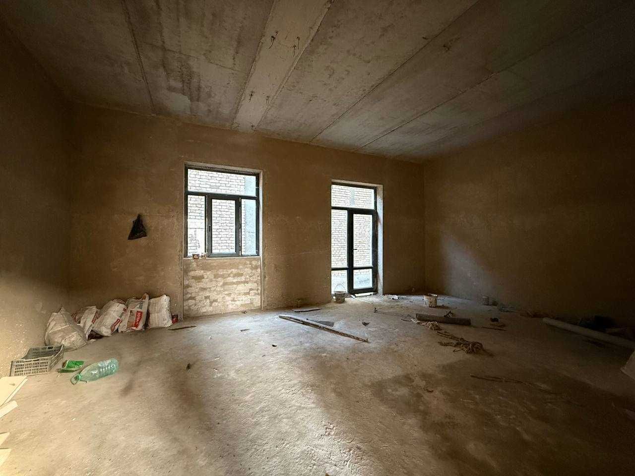 4.5 sotiqli karobka holatdagi hovli sotuvga qoyilyapti