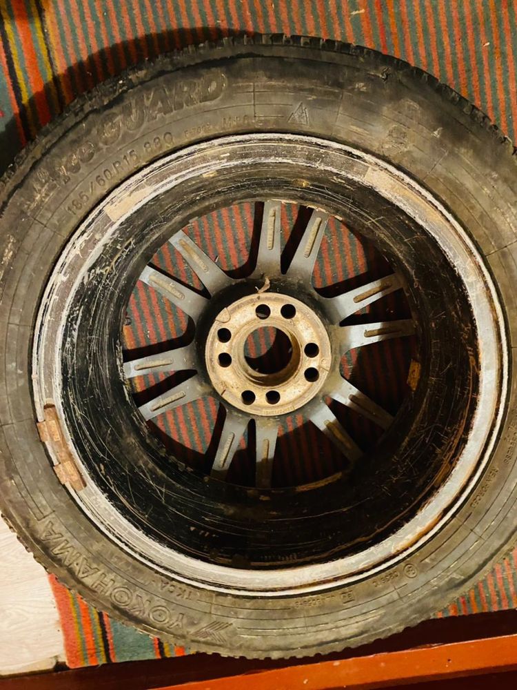 Зимние шины 185/60 R15