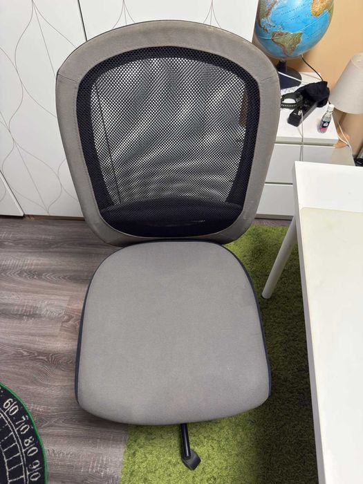 Бюро 60х100 + стол + подложка за бюрото против надрасквания