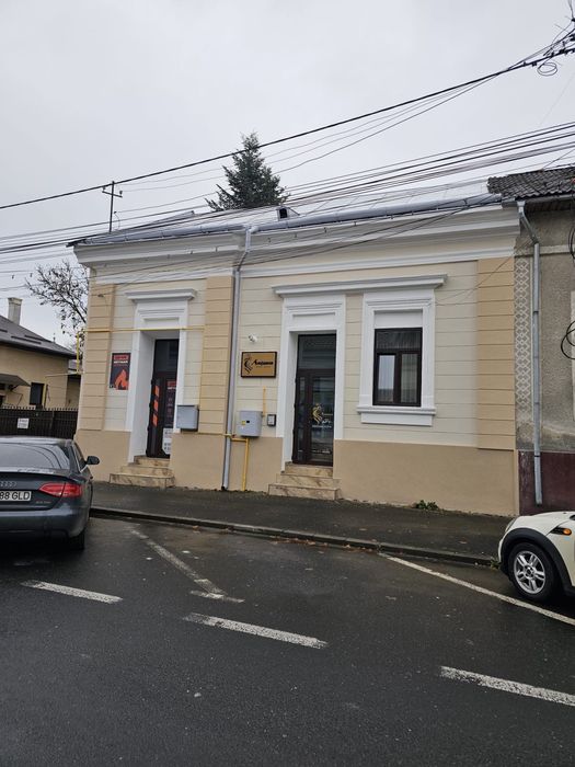 Inchiriez spatiu comercial