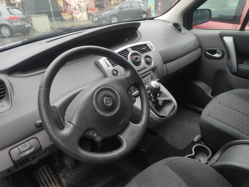 Renault Scenic / Megan 1.9dCi - 120Hp / 2009г. / 194000км / Ниска Цена