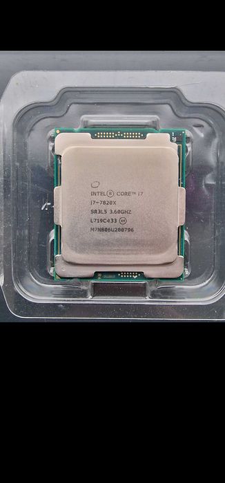 Procesor i7-7820X 4.5GHz 8 core 16 nuclee,  socket LGA 2066 (X Series)
