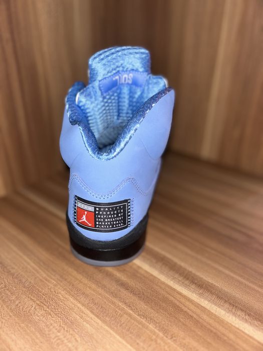 Jordan 5 University blue