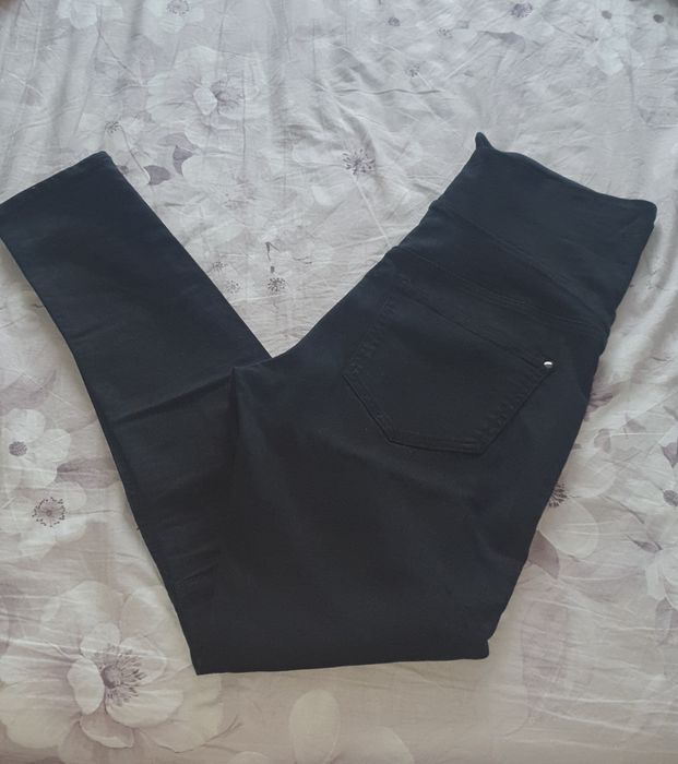 Pantaloni de gravide