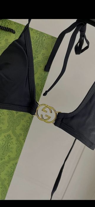 Costum de baie Gucci, model 2026