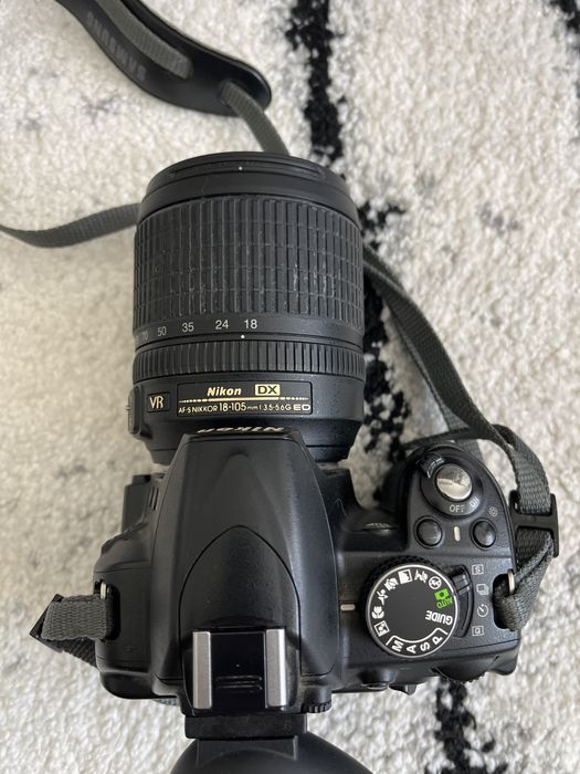 Nikon D3100 cu 2 obiective