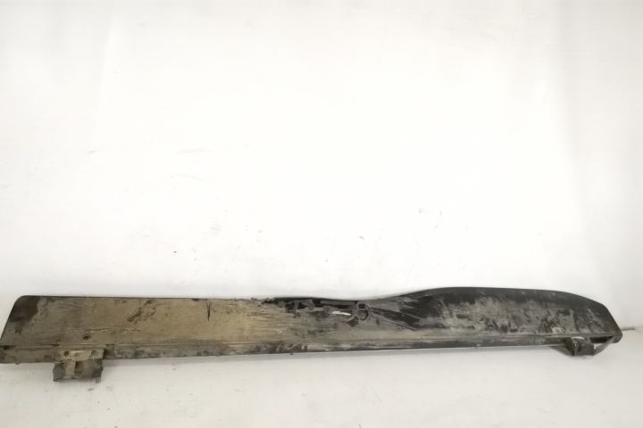 Орнамент праг Тип Стъпало Ляв Оригинален В Добро Състояние Майбах W167