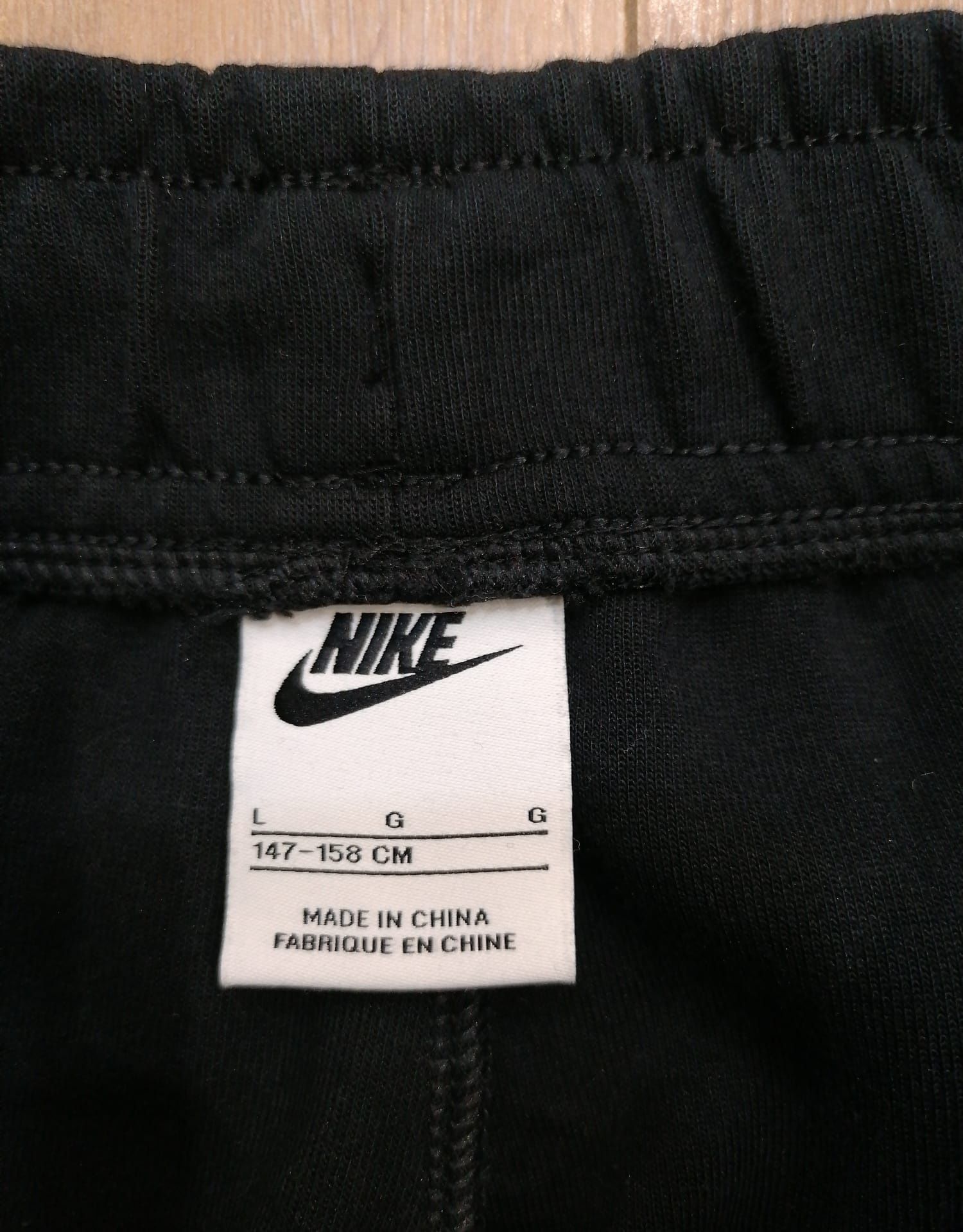 Nike fleece долнище за момента оригинален
