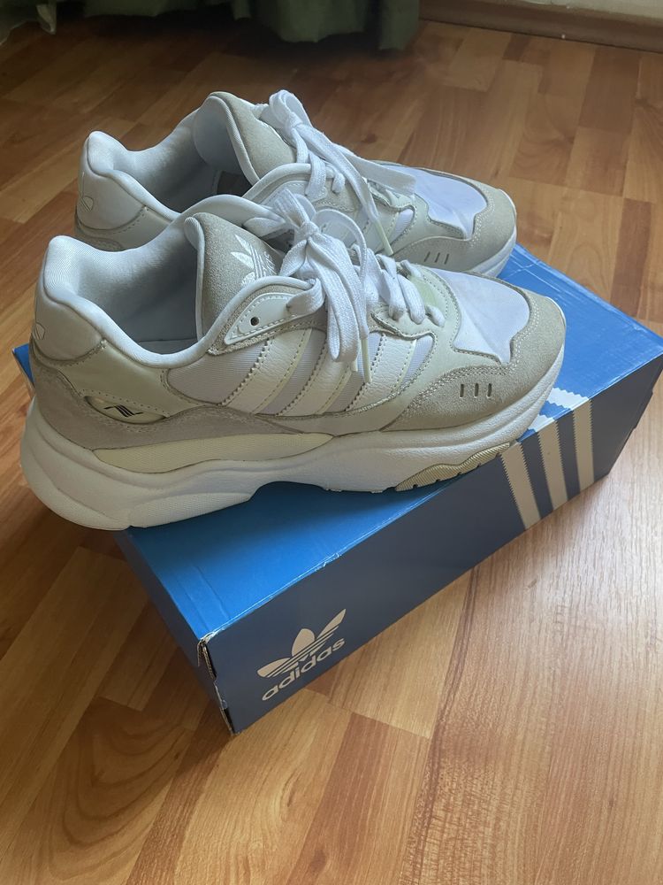 Adidas Retropy F90