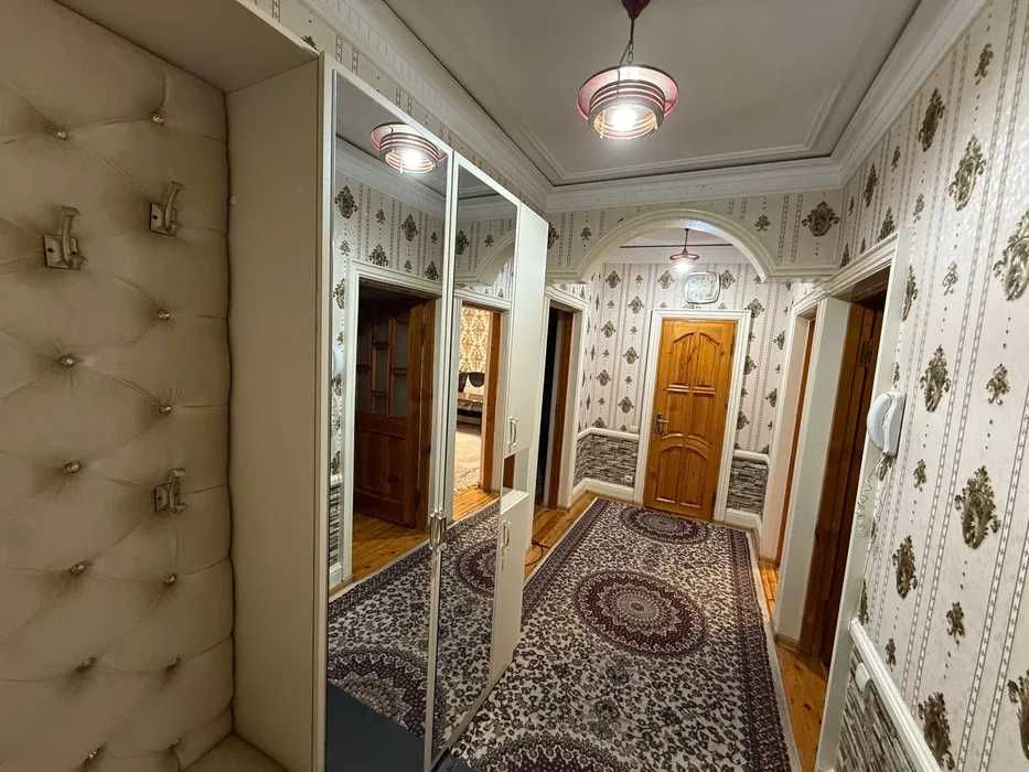 Чиланзарский район банковский дом 5/1/4 120кв.м метро Новза