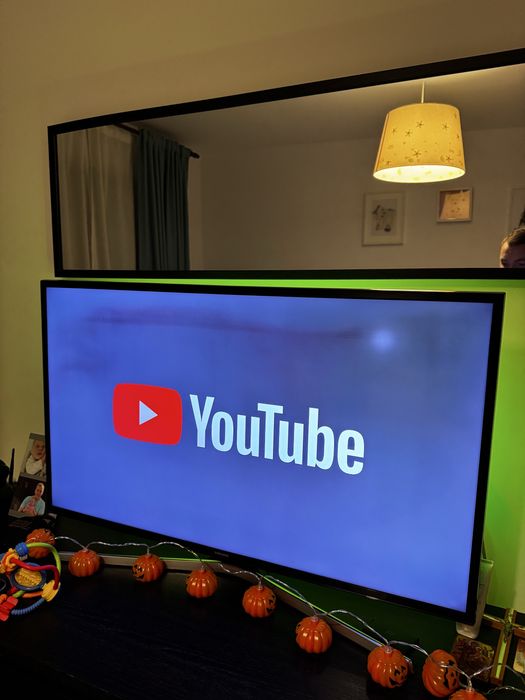 Vand smart TV samsung 40 inch(101 cm) cu burn