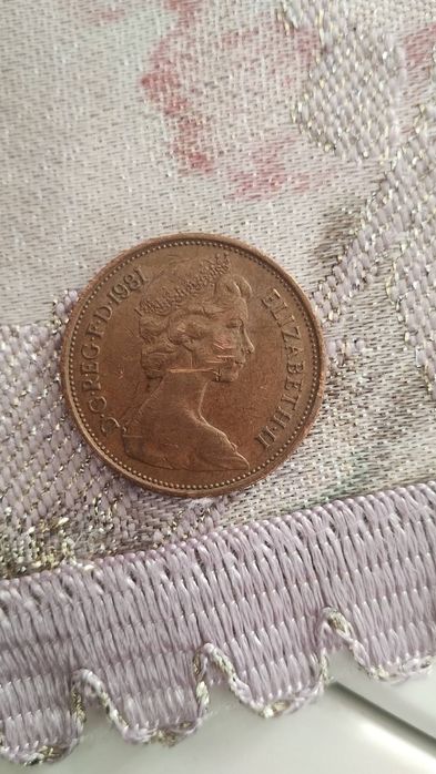 , Монети  Elizabeth ||