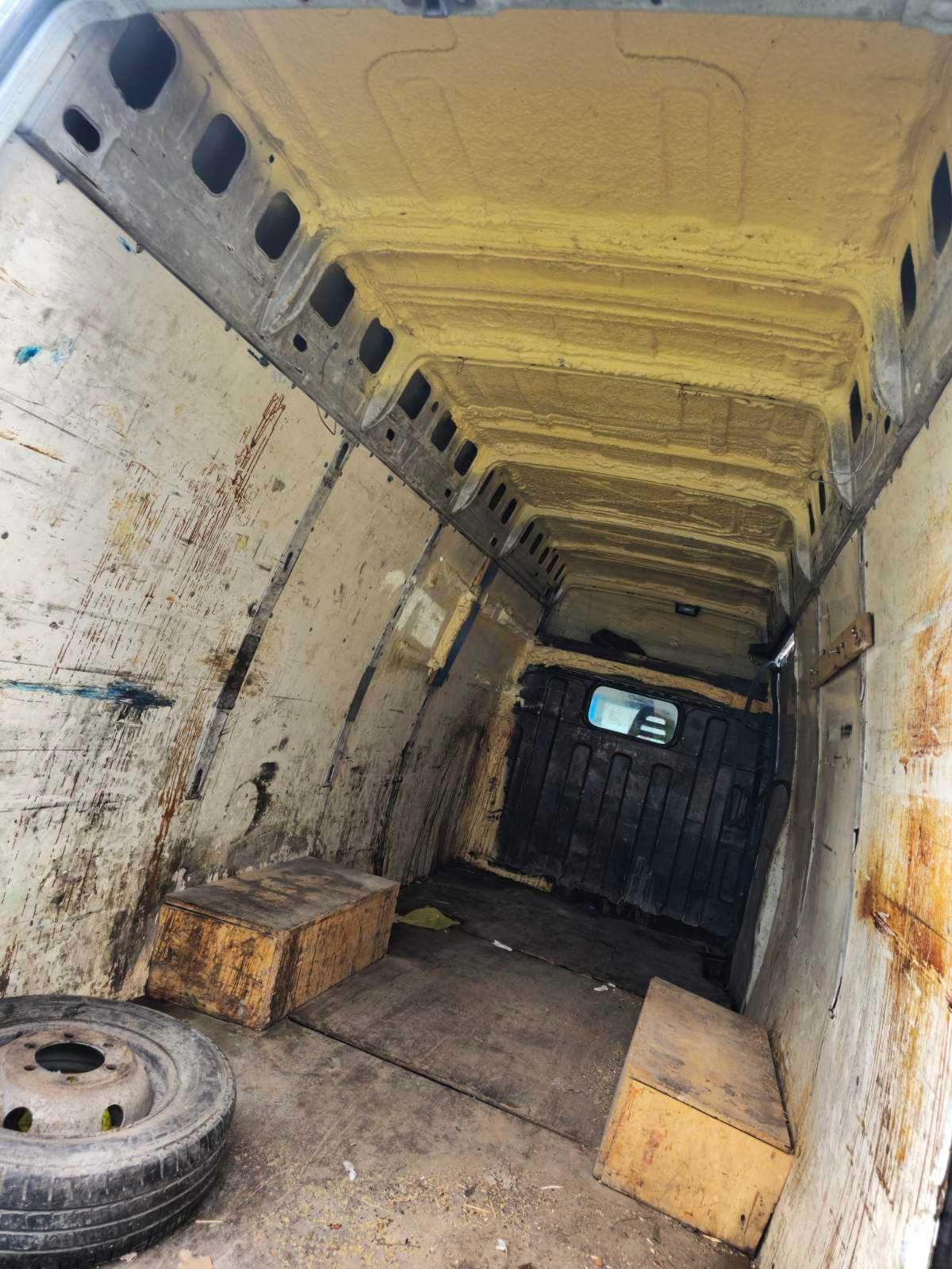 Iveco 35 C 13 - двойна гума