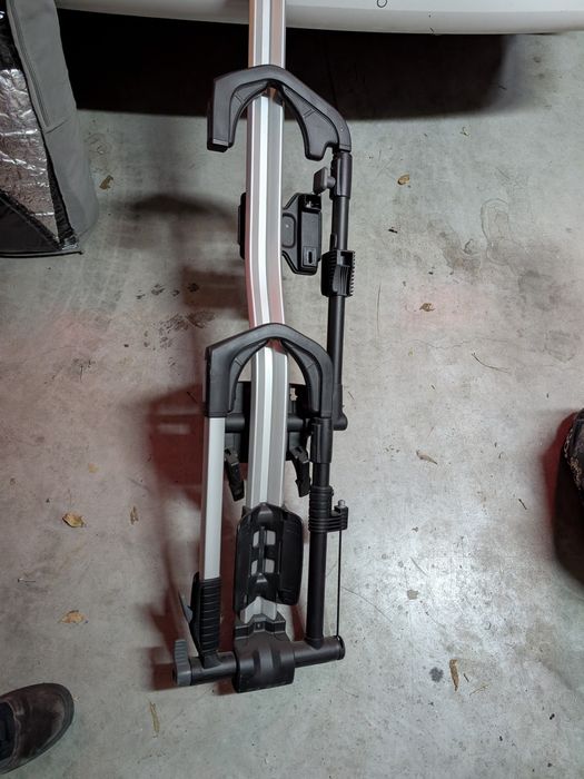 Suport biciclete Thule UpRide 599 cu prindere pe bare transversale