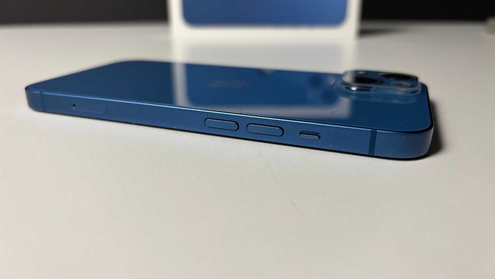 iPhone 13 Blue 128 Gb 5G stare buna la cutie
