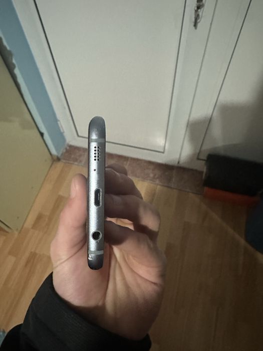 Vand samsung S7 edge NEFUNCTIONAL