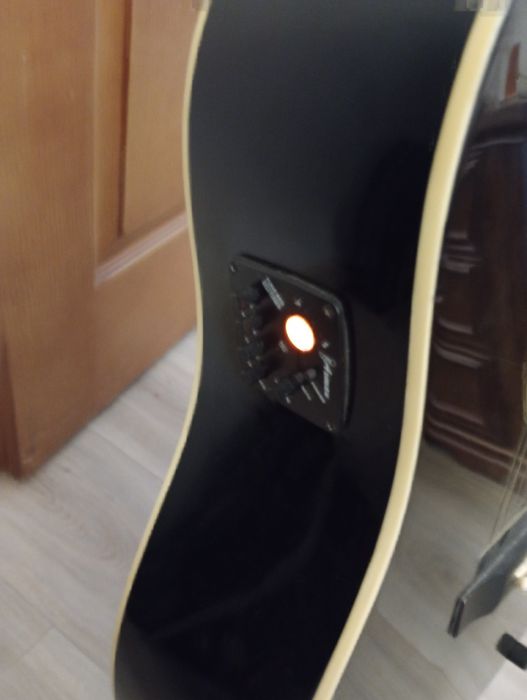 Electro acustica cu acordor incorporat Axmen
