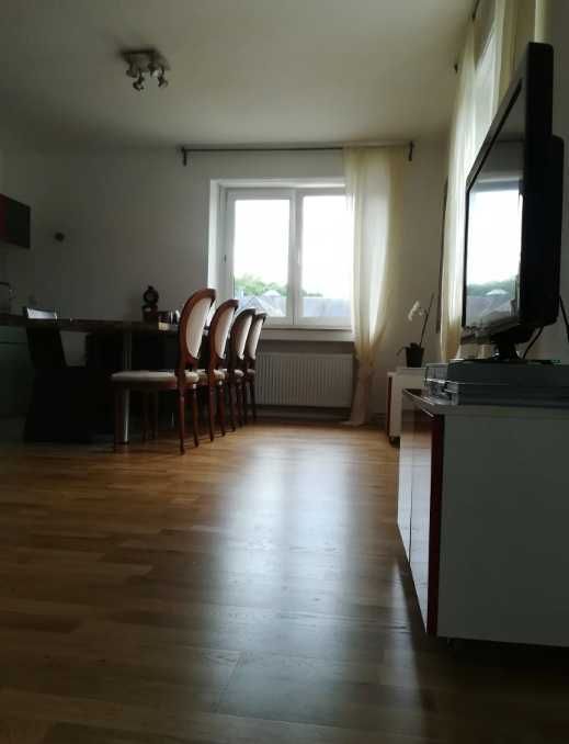 Дава се под наем Тристаен апартамент в Пловдив, Остромила - 88 кв.м за 280.5 € - Снимка #3