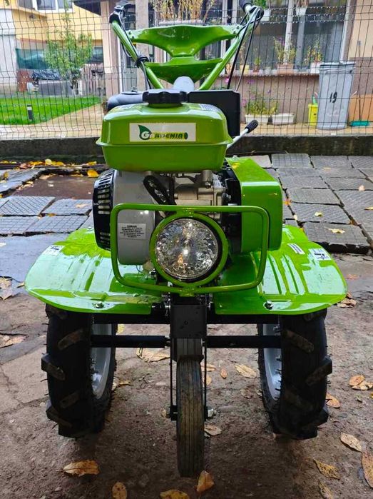 Мотофреза GARDENIA 500B-3M с двойно регулируемо кормило, фар инвентар.