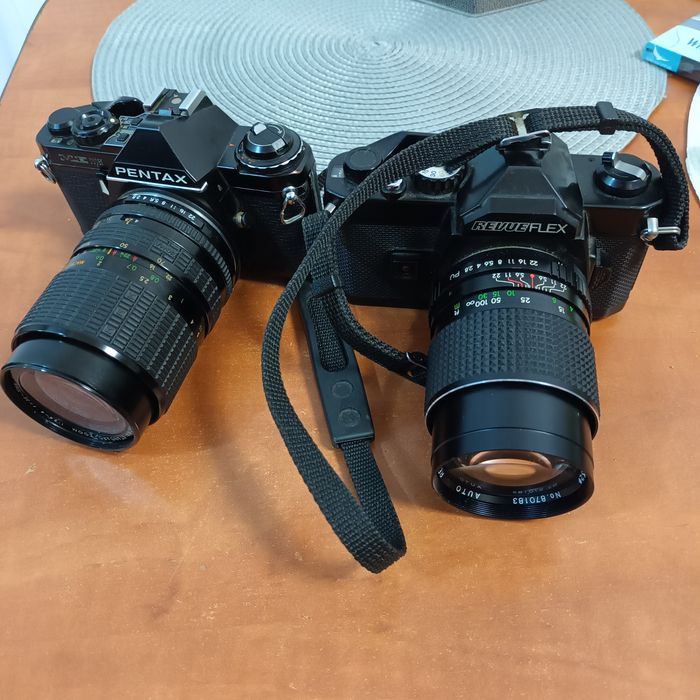 Aparat foto  de colecție Pentax și Revueflex