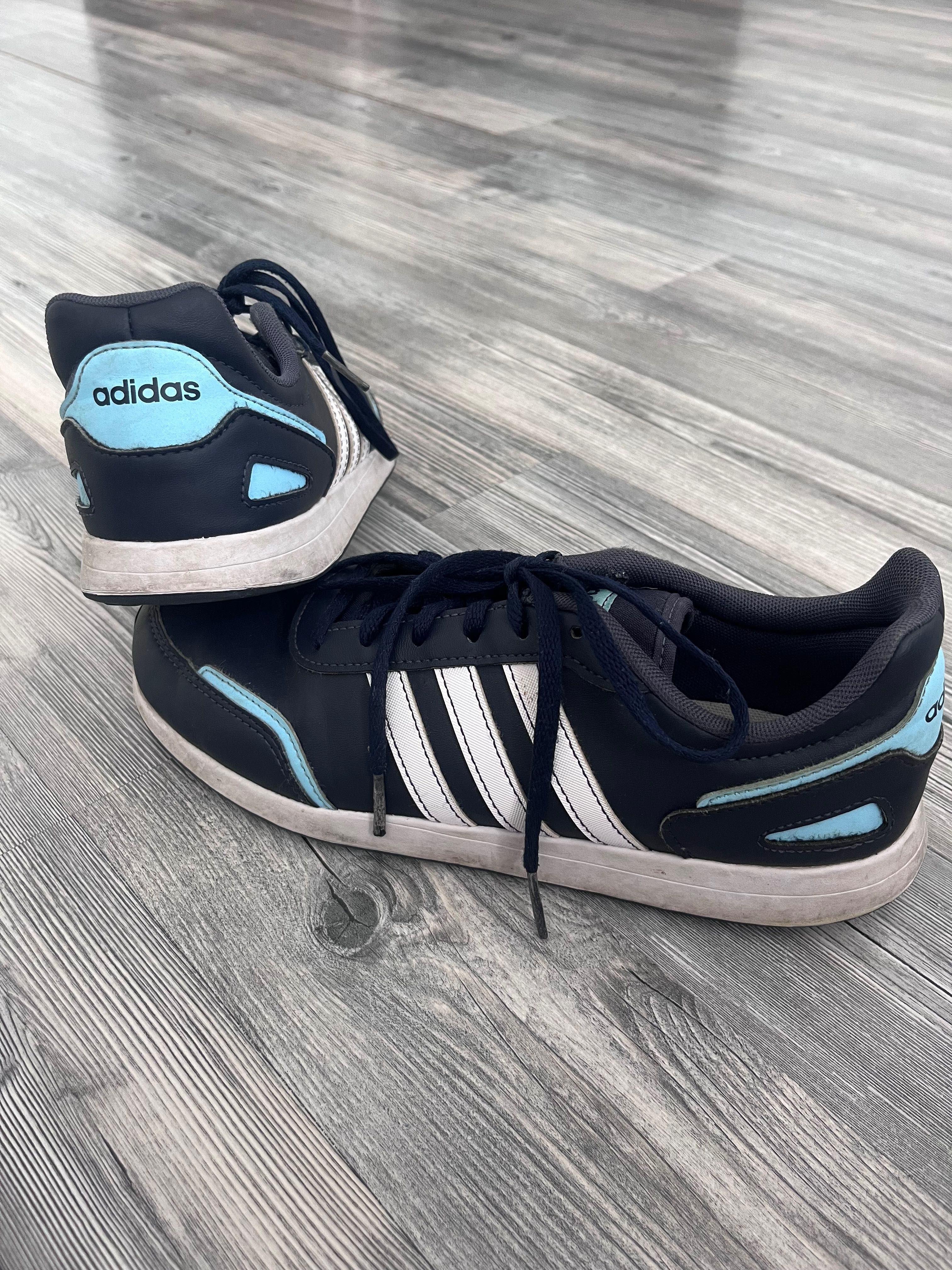 Маратонки Adidas