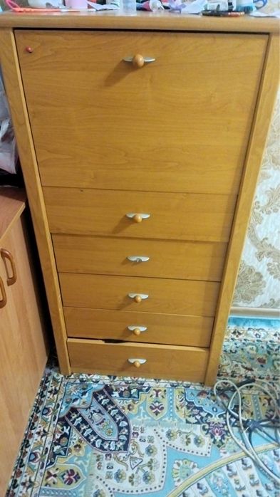 продам тумбу, шкаф