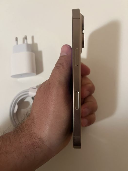 Iphone 16pro 128GB desert