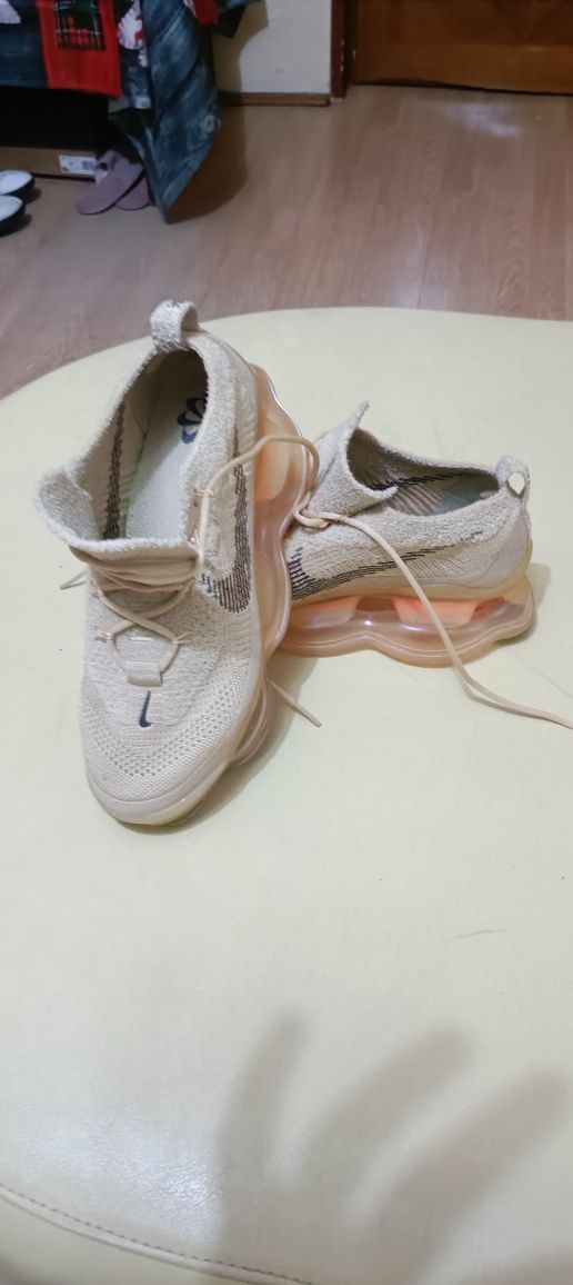 Nike scorpion 39