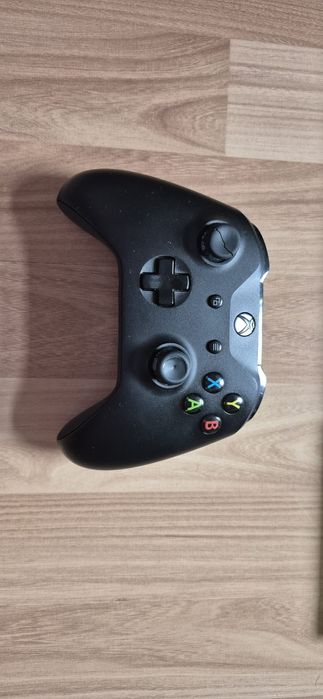 3 jocuri - FIFA 26, si 2 AC, controller