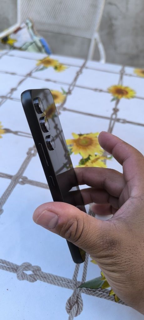 Samsung a54 перфектен