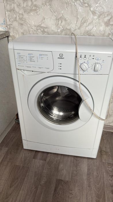 Продам стиральную машину