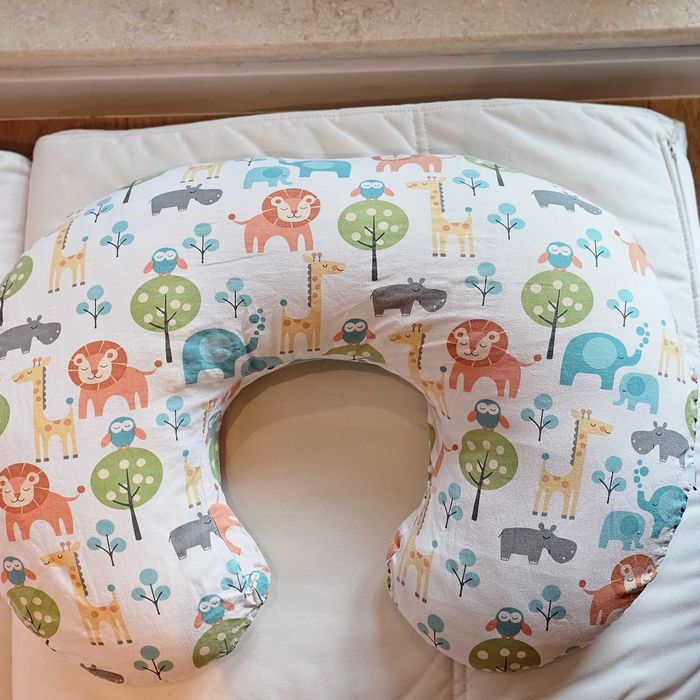 Oferta perna alaptare Chicco Boppy 4 in 1 Peaceful Jungle