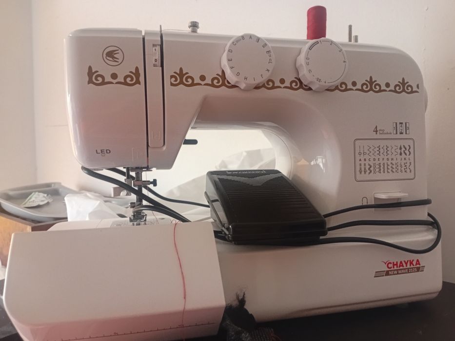 Продаётся швейная машина