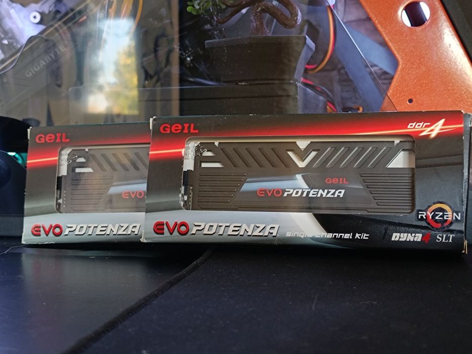 Kit RAM GeIL Evo Potenza Ryzen 16GB (2x8GB) DDR4 3200MHz – Funcționale